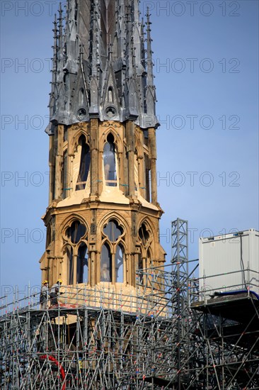 Paris, pose de la nouvelle flèche de Notre-Dame de Paris