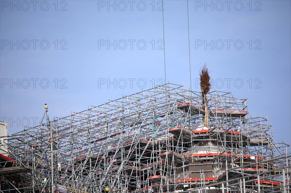 Paris, the new spire of Notre-Dame de Paris is installed