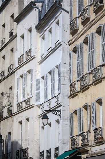 Paris, rue Saint-Séverin