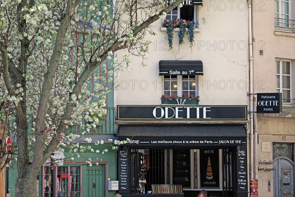 Paris, "Odette" pastry shop