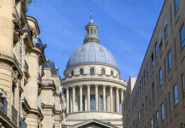 Paris, coupole et colonnade du Panthéon