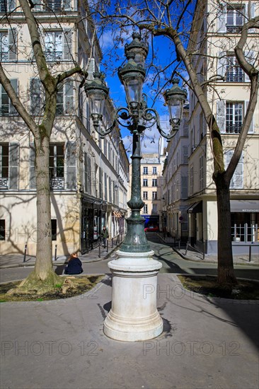 Paris, Rue de Furstemberg (place)