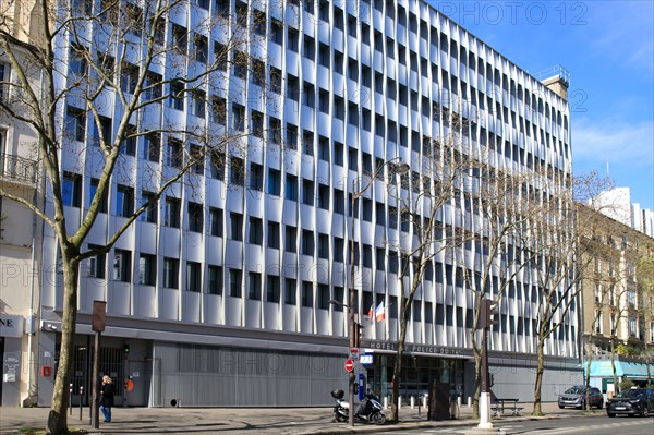 Paris, hôtel de police du 14e arrondissement