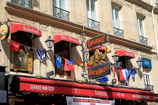 Paris, bar à bière le Falstaff