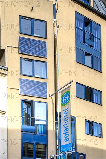 Paris, solar hôtel