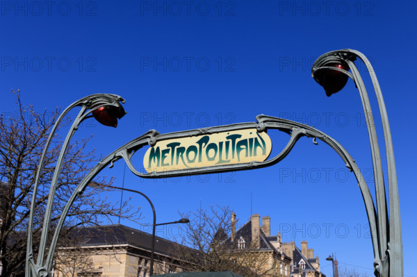 Paris, Métro Pasteur