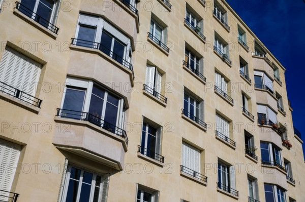 Paris, rue Saint-Yves