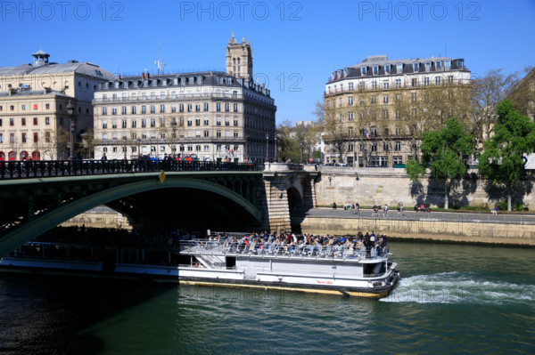 Paris, quai de Gesvres
