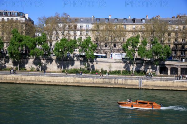Paris, quai de Gesvres