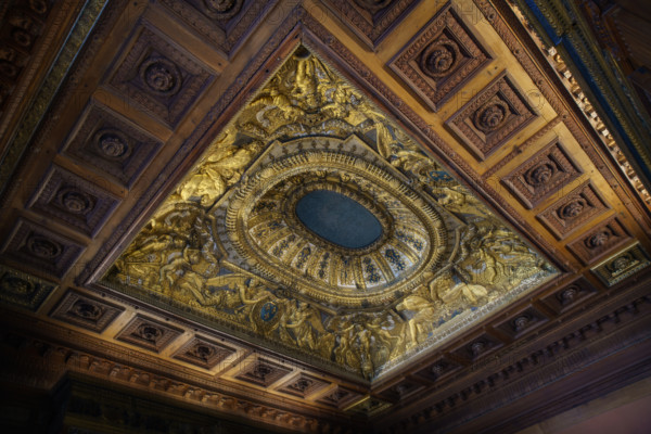 Paris, Musée du Louvre, Chambre à coucher du roi Louis XIV