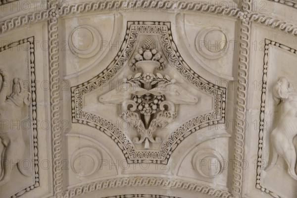 Paris, Musée du Louvre, escalier Henri II