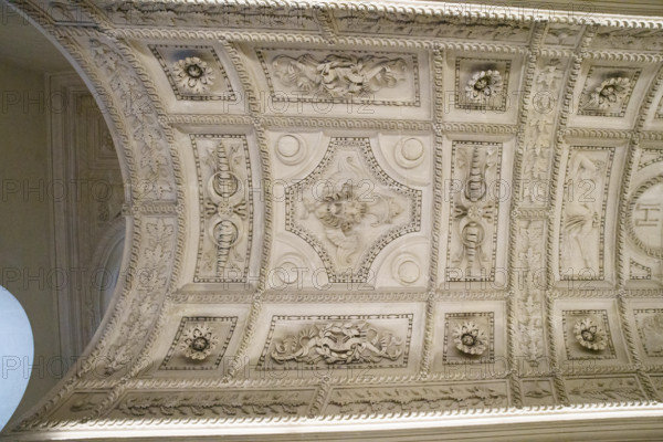 Paris, Musée du Louvre, escalier Henri II