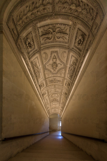 Paris, Musée du Louvre, escalier Henri II