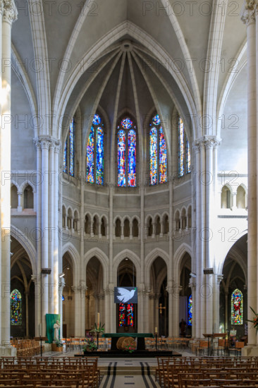 france, région Normandie, Orne, Flers, intérieur de l' église saint Germain,