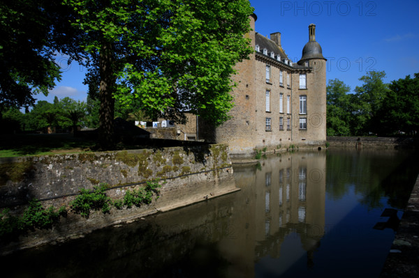 france, région Normandie, Orne, Flers, parc du chateau-musée, ancien hotel de ville,