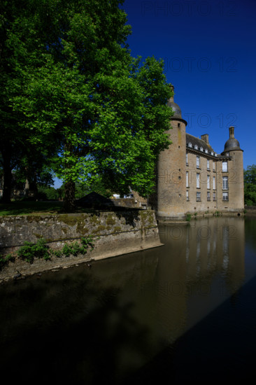 france, région Normandie, Orne, Flers, parc du chateau-musée, ancien hotel de ville,