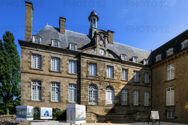 france, région Normandie, Orne, Flers, parc du chateau-musée, ancien hotel de ville,