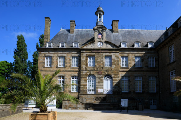 france, région Normandie, Orne, Flers, parc du chateau-musée, ancien hotel de ville,