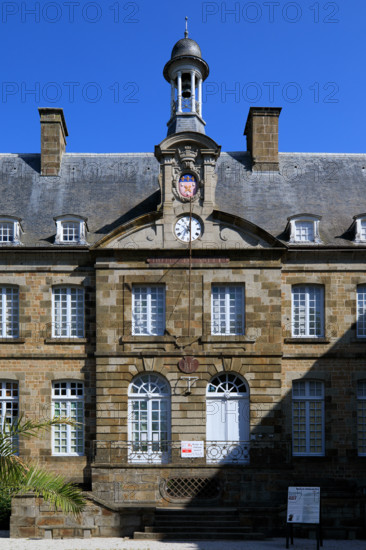 france, région Normandie, Orne, Flers, parc du chateau-musée, ancien hotel de ville,
