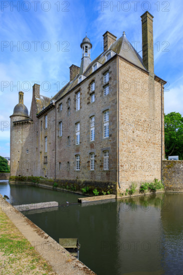 france, région Normandie, Orne, Flers, parc du chateau-musée, ancien hotel de ville,