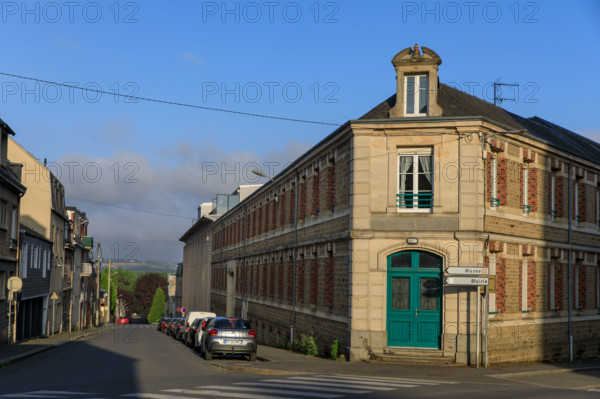 france, région Normandie, Orne, Flers, rue julien salles,
