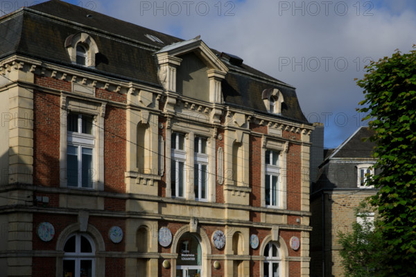 france, région Normandie, Orne, Flers, square Delaunay,, centre madeleine lointier