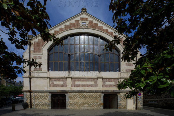 france, région Normandie, Orne, Flers, rue Richard Lenoir, , halle du marché,