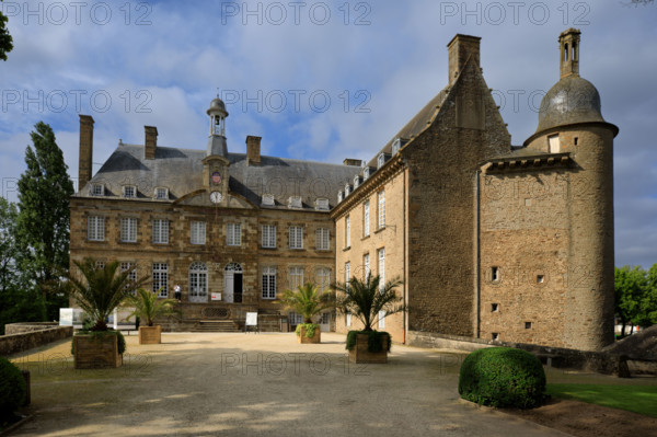 france, région Normandie, Orne, Flers, parc du chateau-musée, ancien hotel de ville,