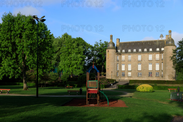 france, région Normandie, Orne, Flers, parc du chateau-musée, ancien hotel de ville,