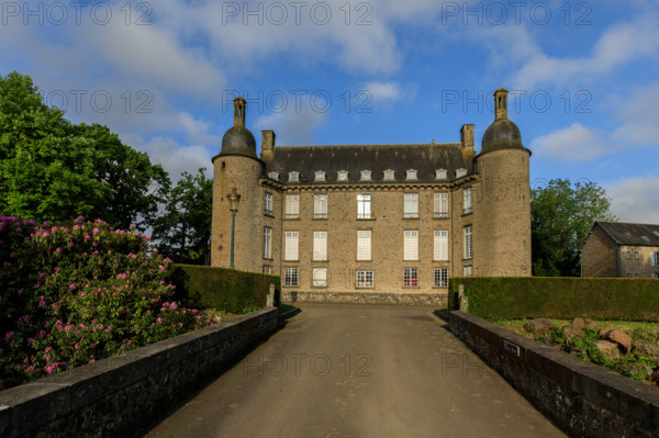 france, région Normandie, Orne, Flers, parc du chateau-musée, ancien hotel de ville,