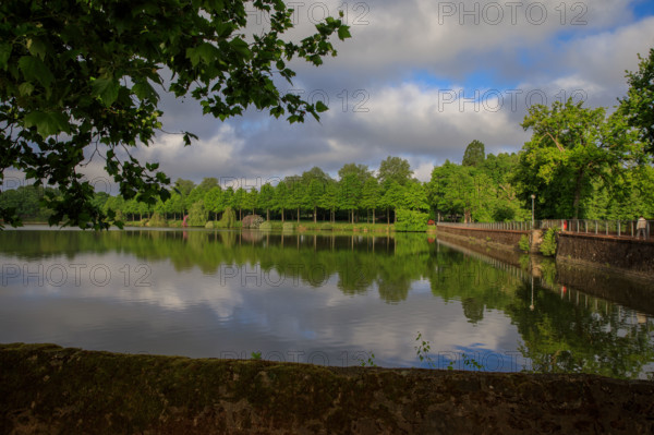 france, région Normandie, Orne, Flers, parc du chateau-musée, ancien hotel de ville,
