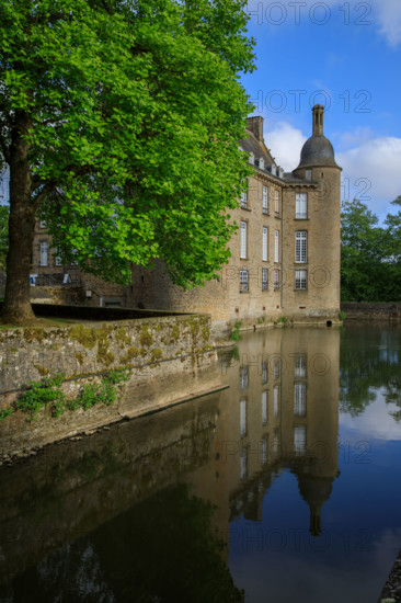 france, région Normandie, Orne, Flers, parc du chateau-musée, ancien hotel de ville,