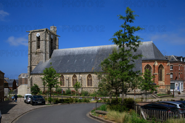 france, région Hauts de france, Somme, Ault, eglise saint Pierre,