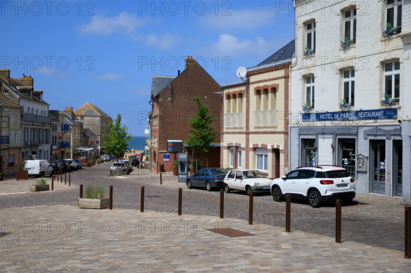 france, région Hauts de france, Somme, Ault,ancienne poste, magasin de deco,