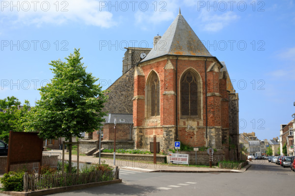 france, région Hauts de france, Somme, Ault, eglise saint Pierre,