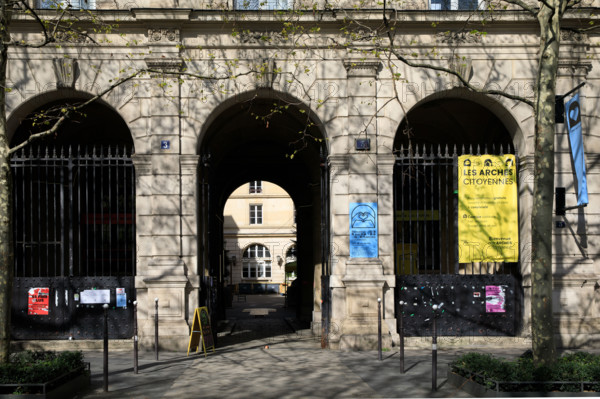 Paris, les Arches Citoyennes