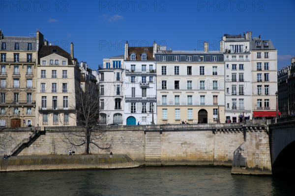 Paris, quai de la Tournelle