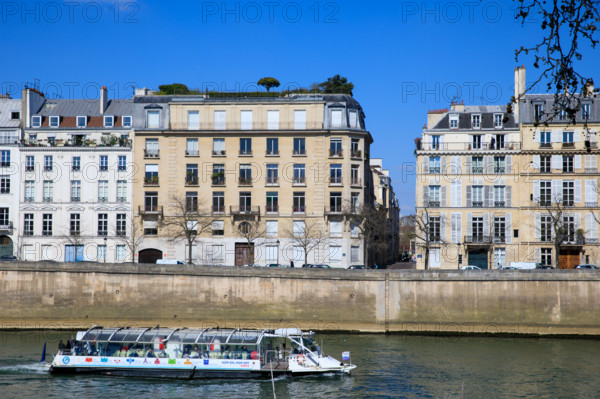 Paris, quai de la Tournelle