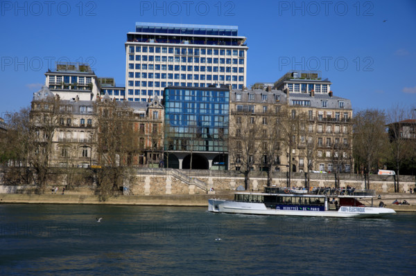 Paris, quai Saint-Bernard