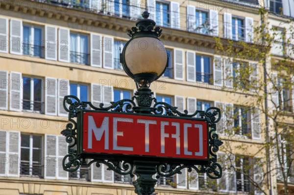 Paris, place Saint-André-des-Arts