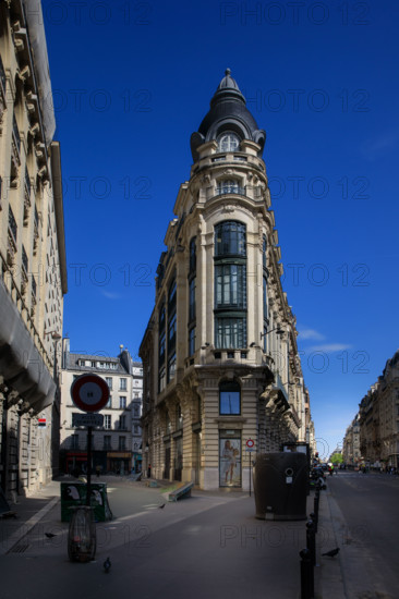 Paris, rue Léon-Cladel