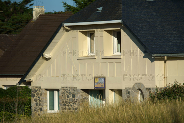 France, region Normandie, Manche, cotentin, Agon coutainville,  plage, rue dramad derriere la promenade de Chausey,  la petite Beauce