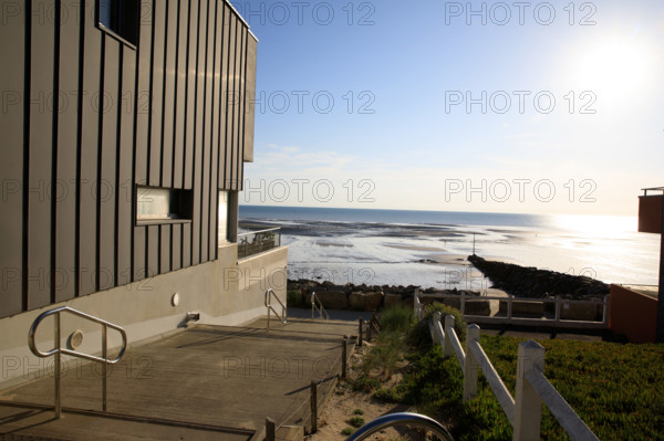 France, region Normandie, Manche, cotentin, Agon coutainville,  plage, rue dramad derriere la promenade de Chausey,
