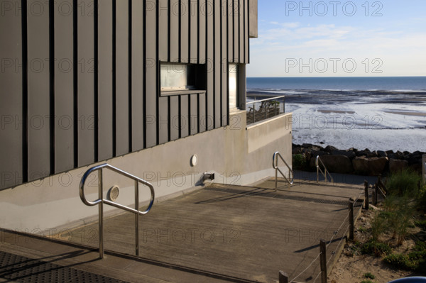 France, region Normandie, Manche, cotentin, Agon coutainville,  plage, rue dramad derriere la promenade de Chausey,