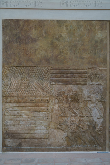 Paris, Musée du Louvre, Orthostate représentant une expédition navale