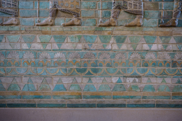 France, région Ile de France, Paris 1e arrondissement, musee du Louvre, antiquités orientales, decor du palais du roi Darius 1er, archers