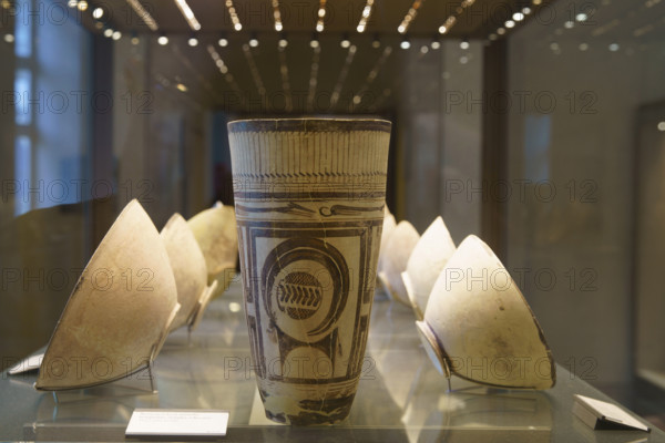 Paris, Musée du Louvre, Gobelet aux bouquetins