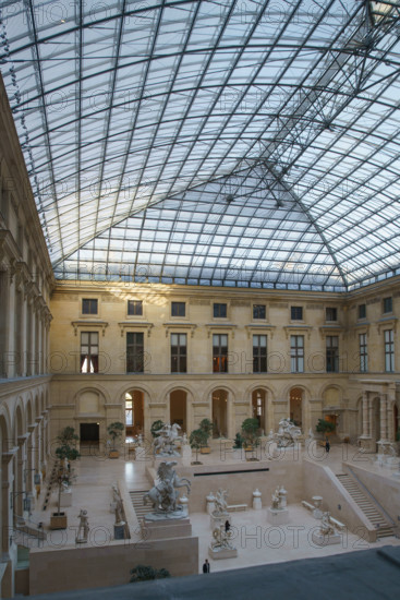 France, région Ile de France, Paris 1e arrondissement, musee du Louvre, cour Puget depuis les hauteurs