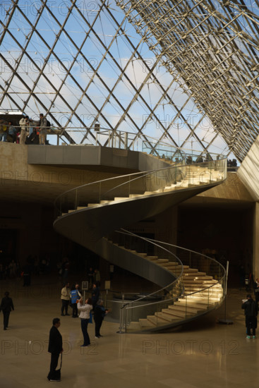 France, région Ile de France, Paris 1e arrondissement, musee du Louvre, entrée sous la pyramide