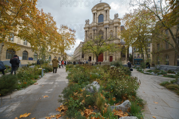 Place du 13 novembre 2015, Paris